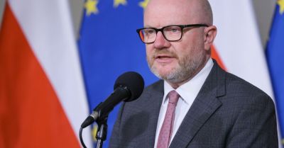Przesłuchano osoby, które sterowały dronem latającym nad Belwederem